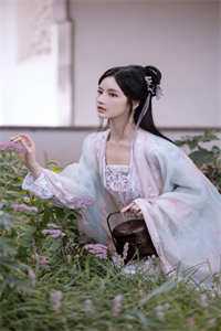 福运连连：捡个相公是白切黑